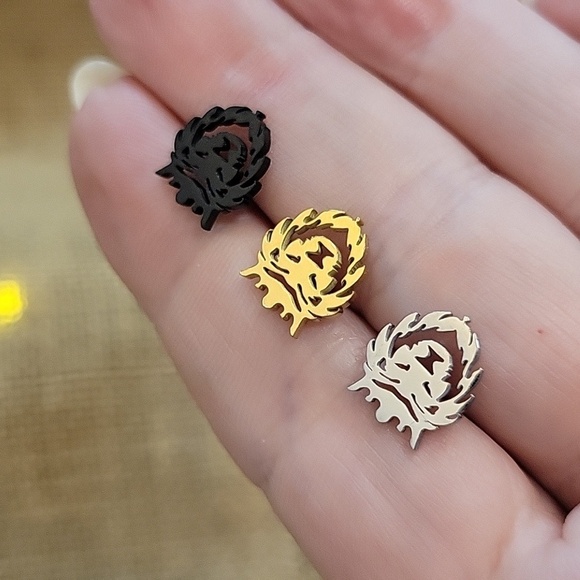 Lion of Judah Stud Earrings, choice of color - Picture 1 of 5